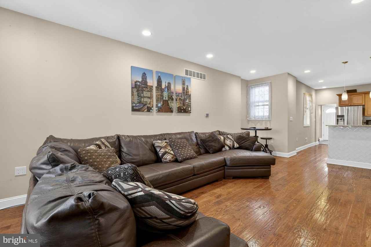3408 Richmond St - Photo 3 of 28