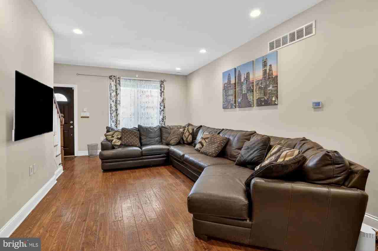 3408 Richmond St - Photo 4 of 28