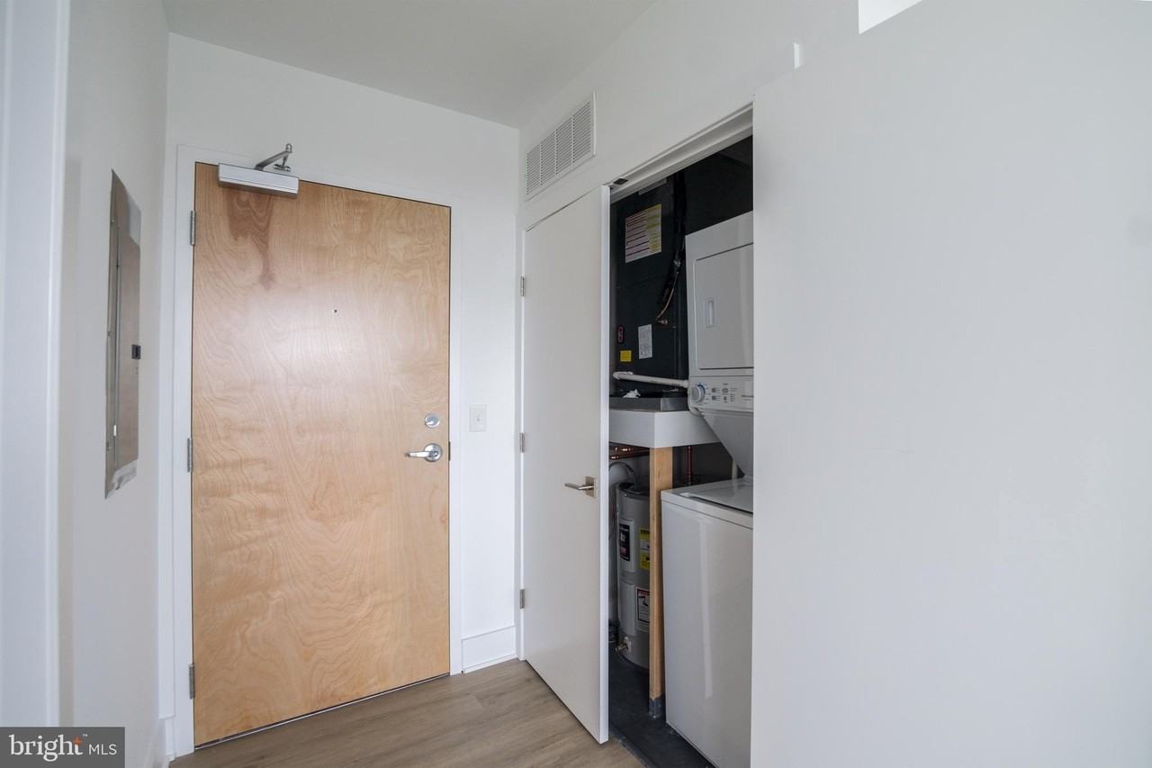 2235 Washington Ave #410 - Photo 5 of 10