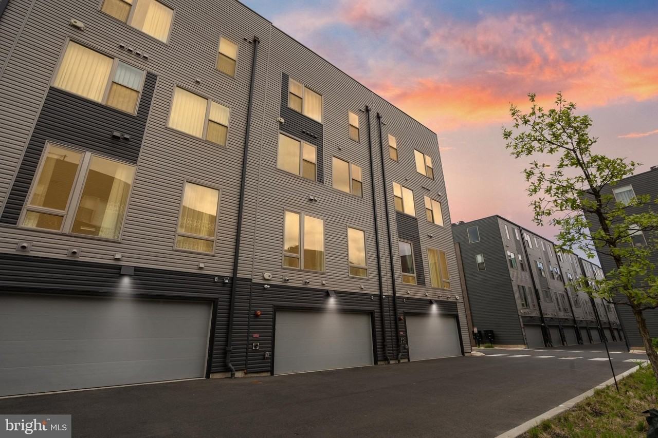 3203 Sunrise Walk - Photo 2 of 50