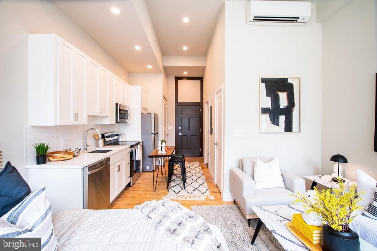 1300 S 19th St #102 - Photo 5 of 17