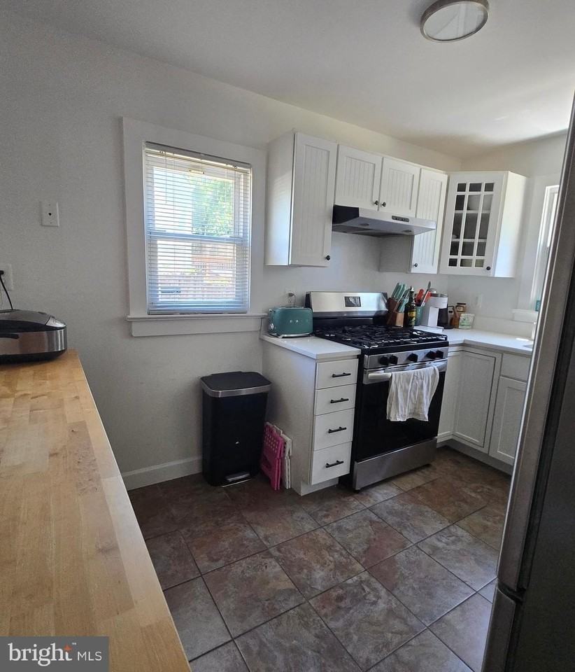 2306 Fort Dr - Photo 6 of 19