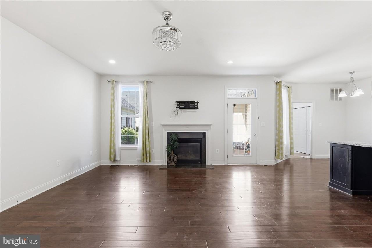 23359 Bymes Mill Ter - Photo 7 of 29