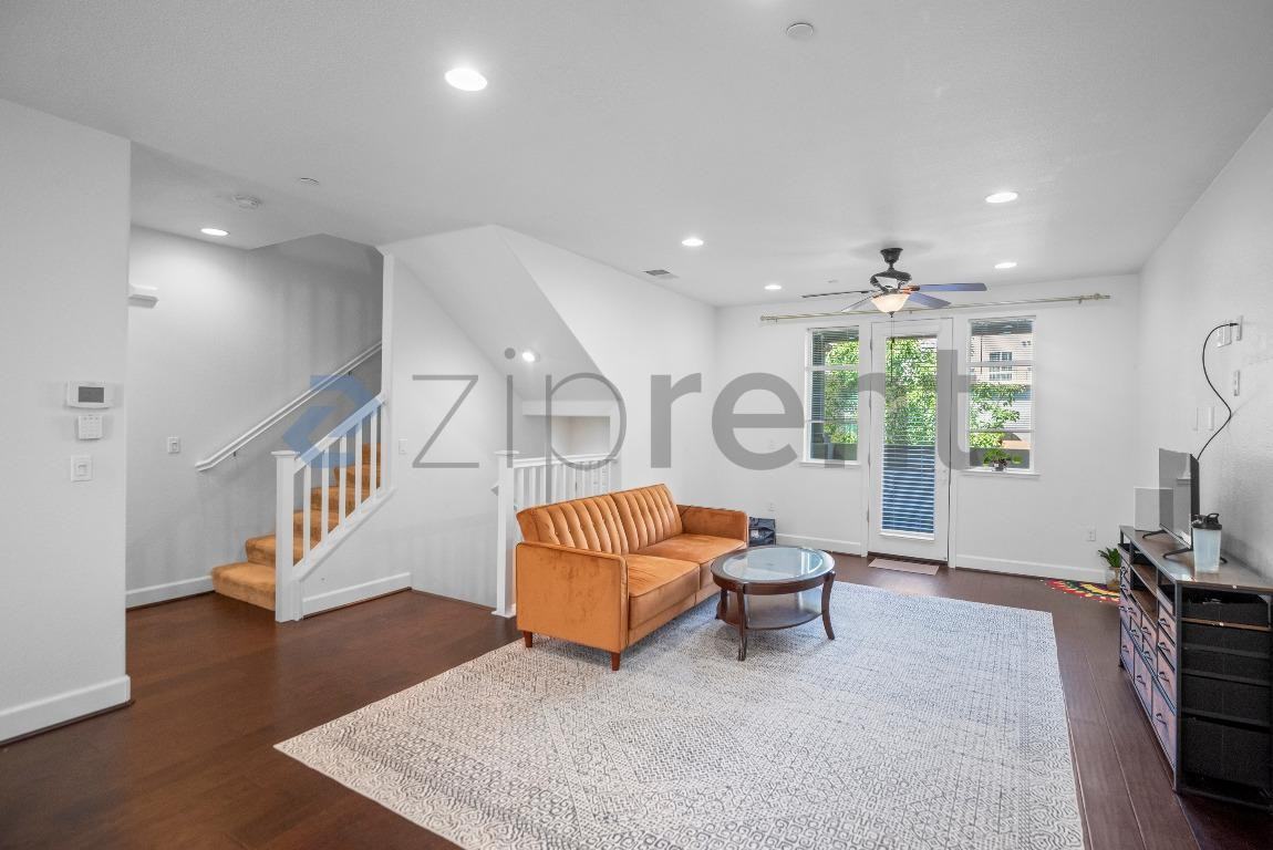 5279 Iron Horse Pkwy - Photo 7 of 24