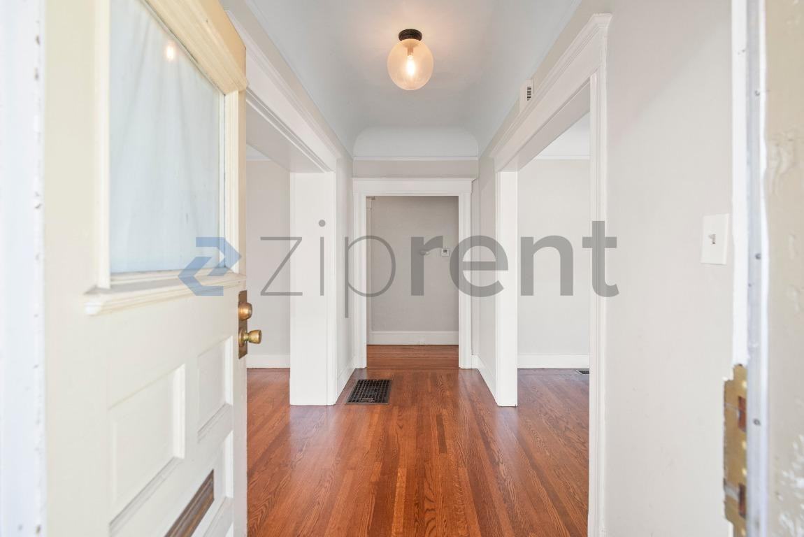 3144 Pleitner Ave - Photo 5 of 28