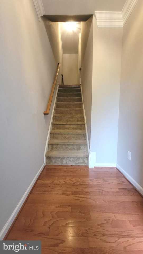 20479 Greymont Ter - Photo 2 of 19