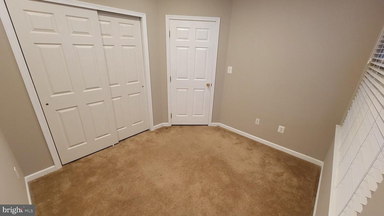 20479 Greymont Ter - Photo 4 of 19