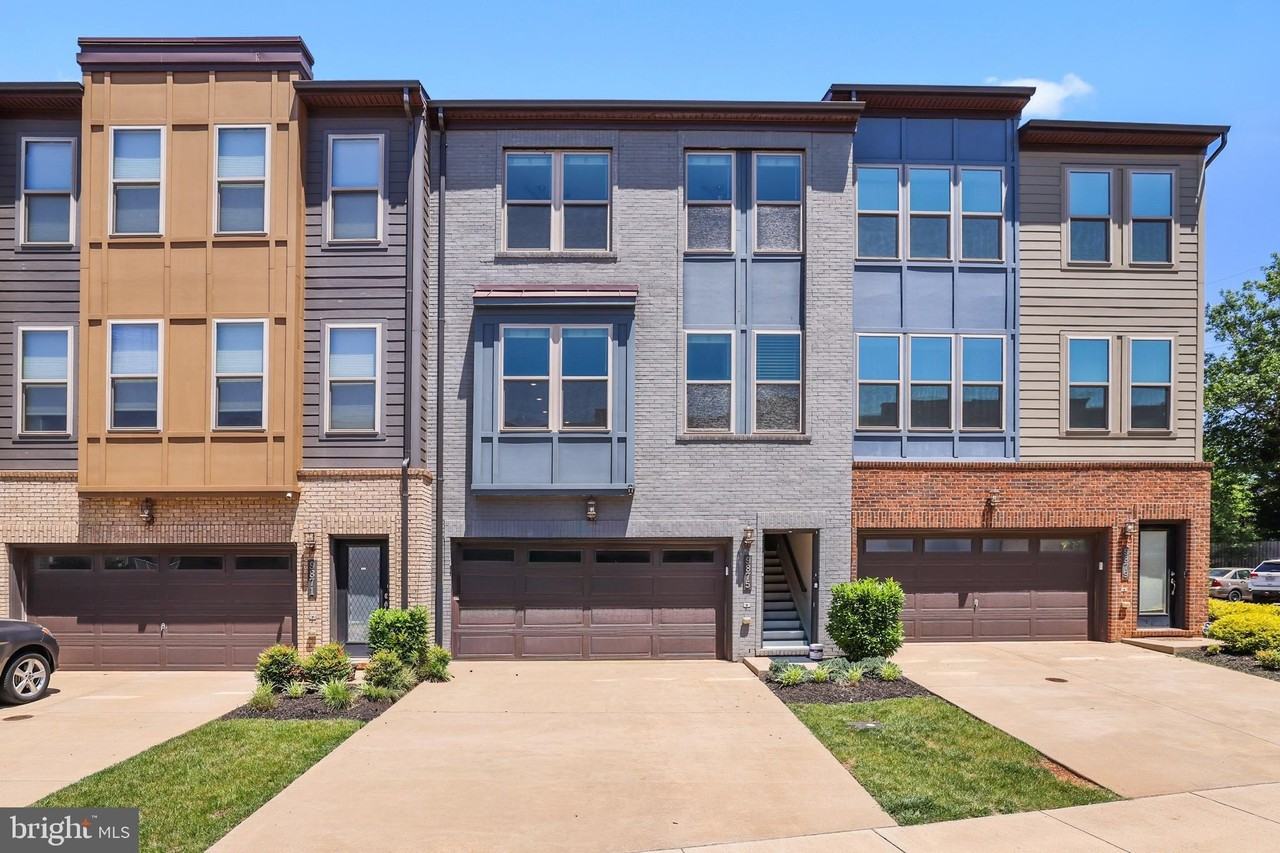 9875 Buchanan Loop