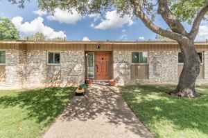 featured image of 6501 Mesa Dr