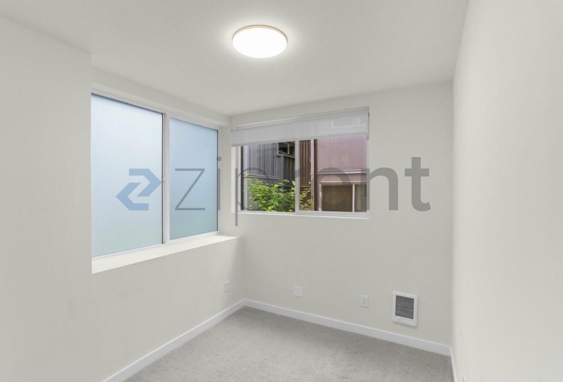 3416 15th Ave W #B - Photo 6 of 15