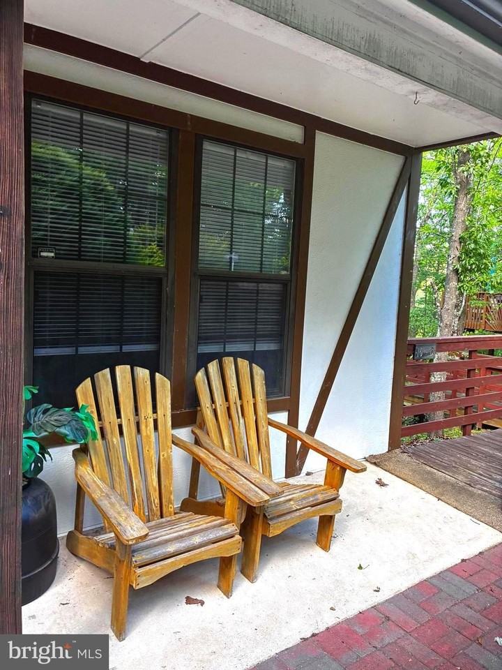 529 King St - Photo 3 of 50