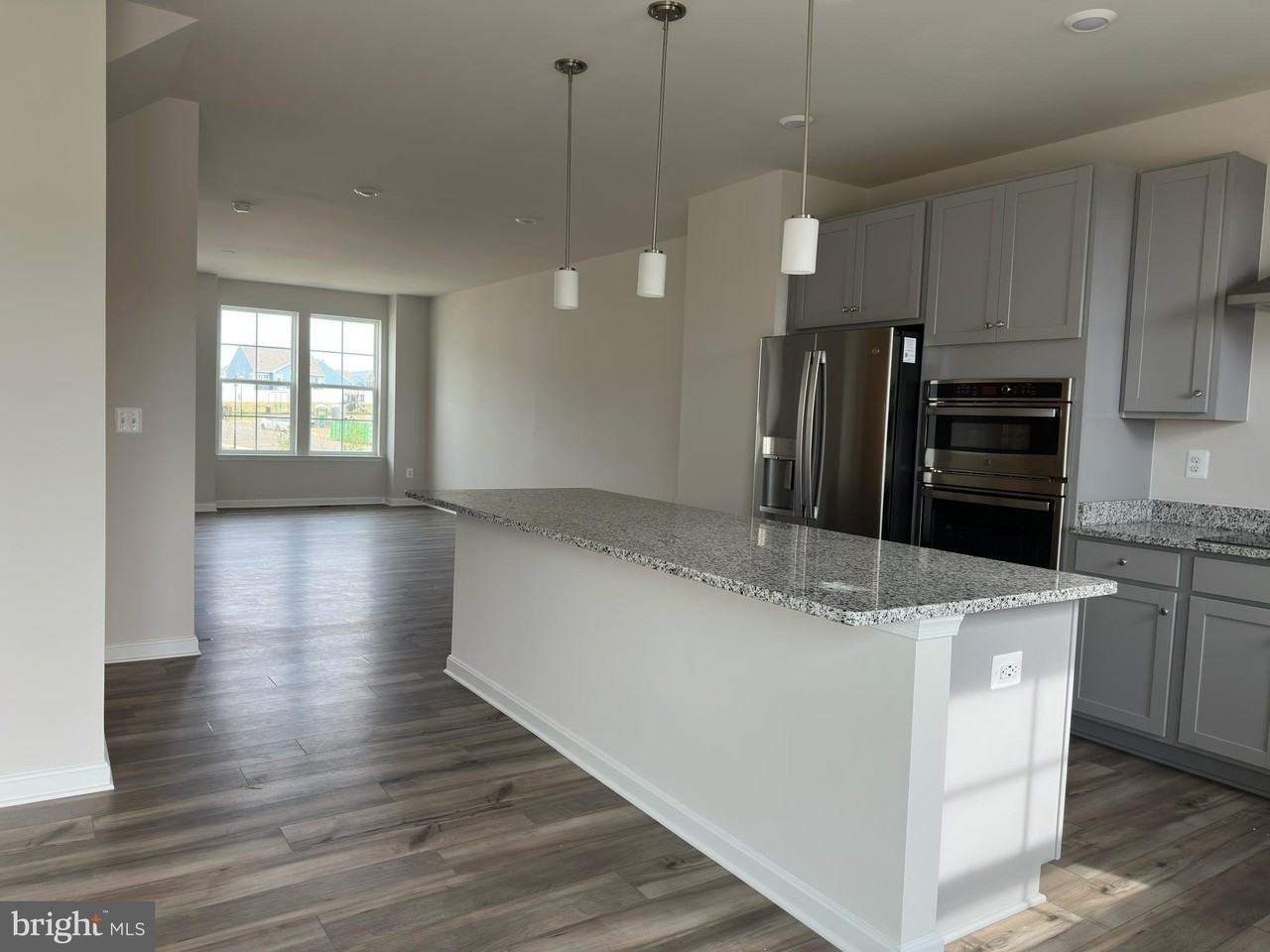 19 Winterplace Dr - Photo 3 of 21
