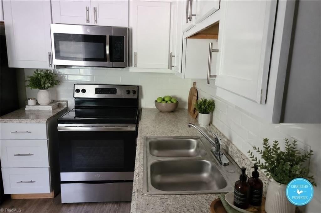 832 W 7th St #C - Photo 2 of 14