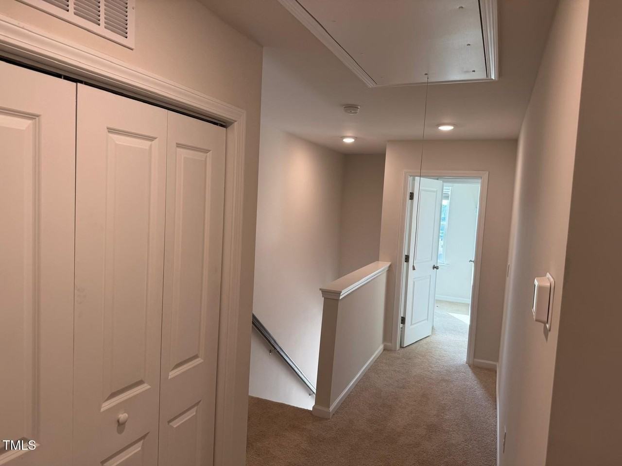 180 Starlight St - Photo 7 of 17