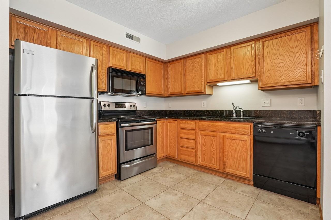 4701 Chadwick Rd #2 - Photo 5 of 12