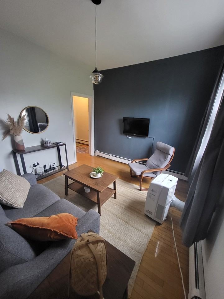 345 Elgin Street - Photo 4 of 8