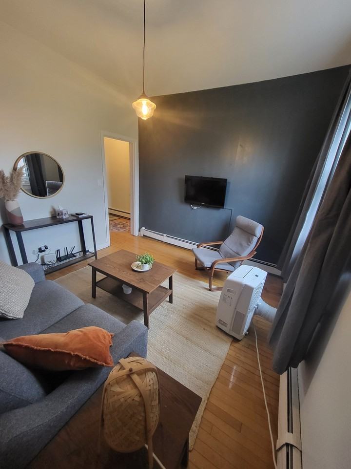 345 Elgin Street - Photo 5 of 8