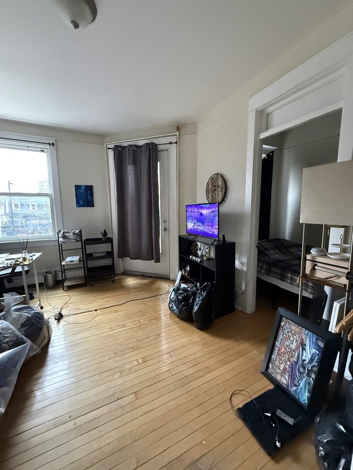 347 Elgin Street - Photo 2 of 11