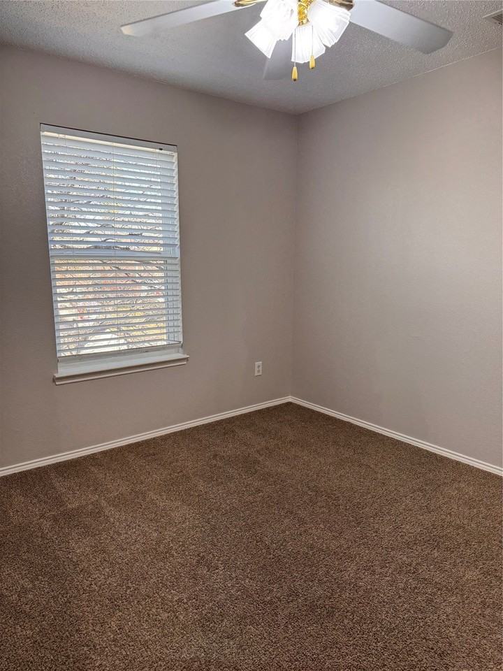 652 Spillway Dr - Photo 6 of 7