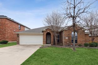 525 Braewick Dr - Photo 1 of 1