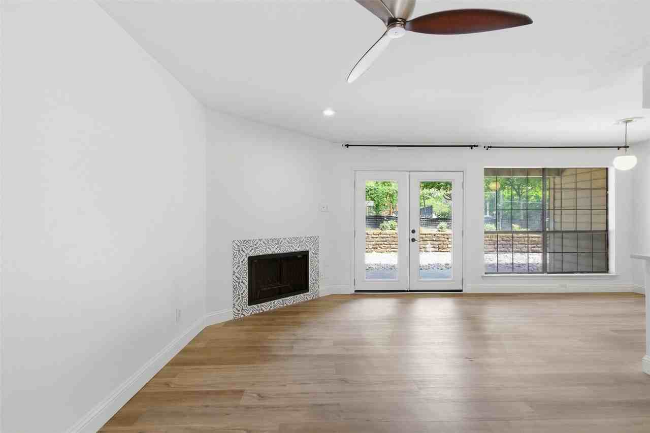 2505 Wedglea Dr #114 - Photo 3 of 30