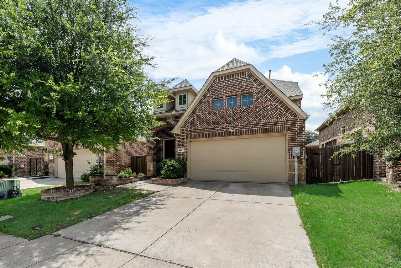 1504 Lauren Creek Ln