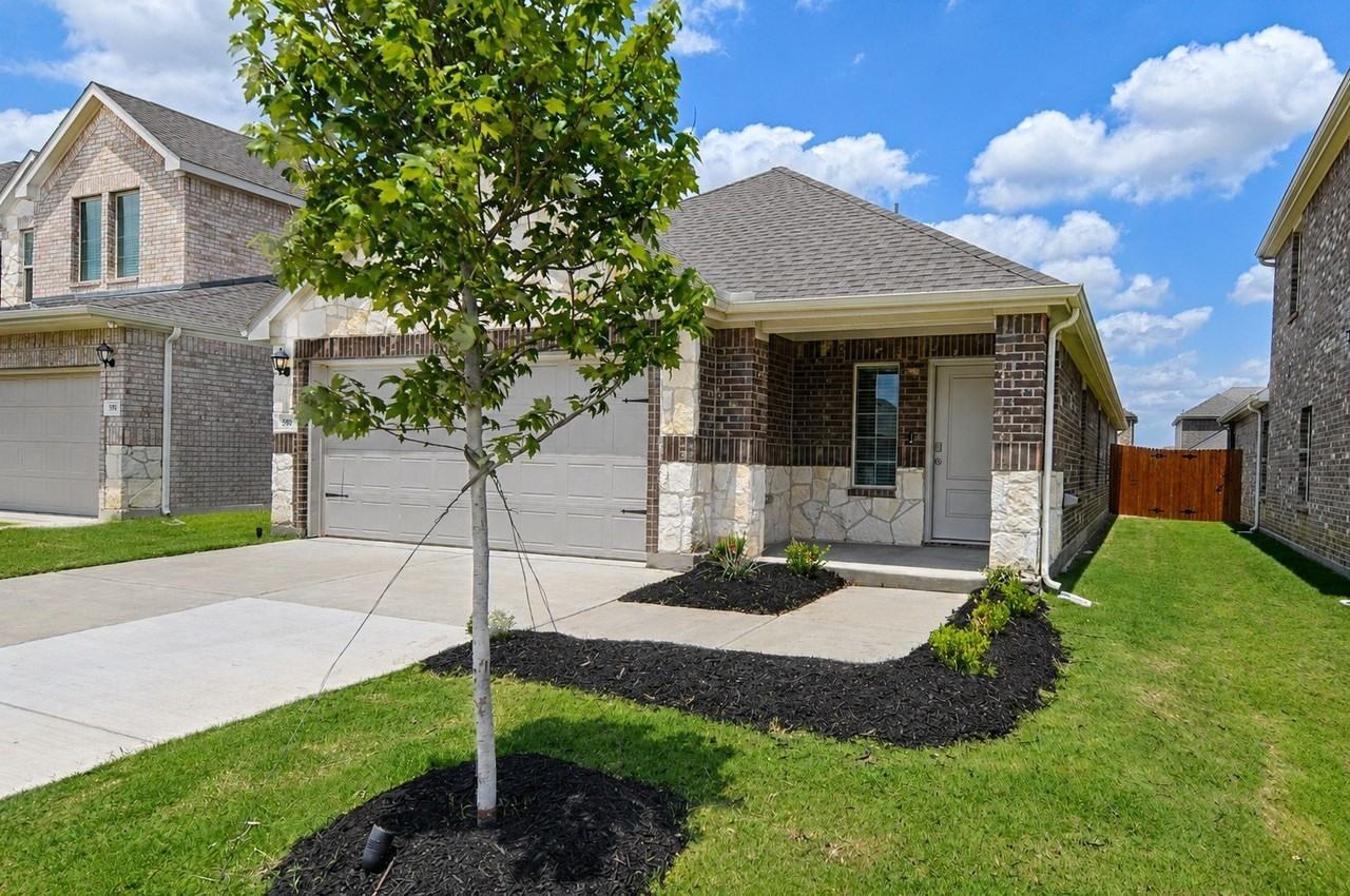 598 Minnie Ln - Photo 4 of 26