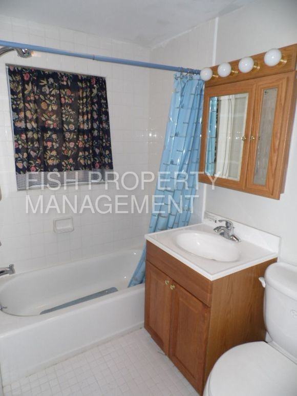 807 Freedom Rd - Photo 3 of 9