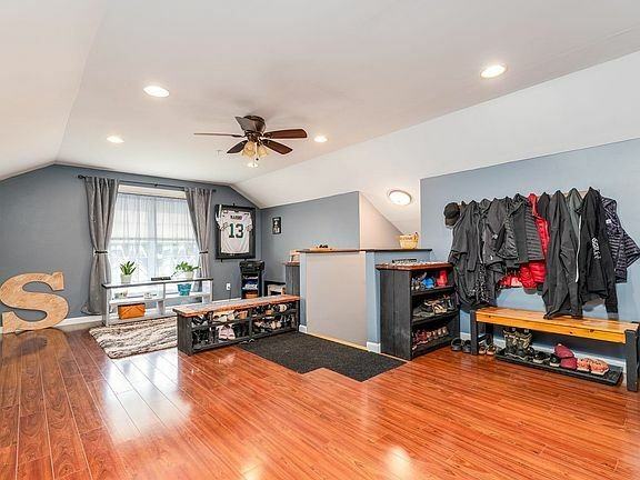 34 Fecteau Cir