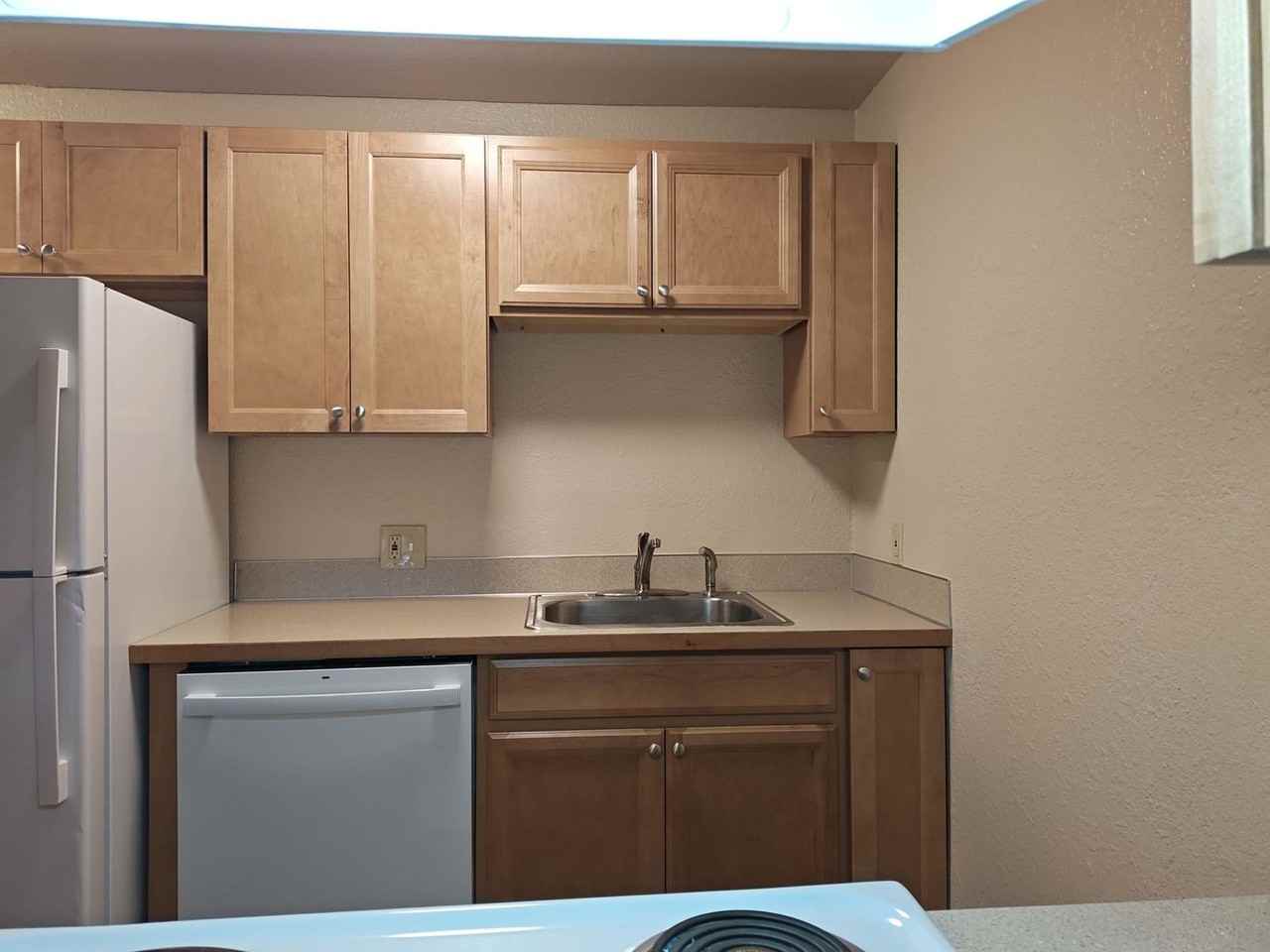 1301 N 26th St - Photo 2 of 5