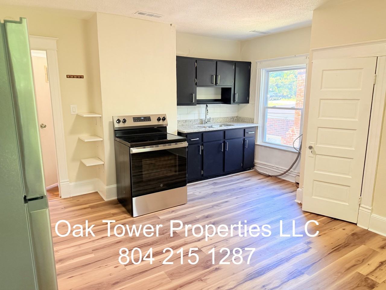 3301 Main St #B - Photo 5 of 11