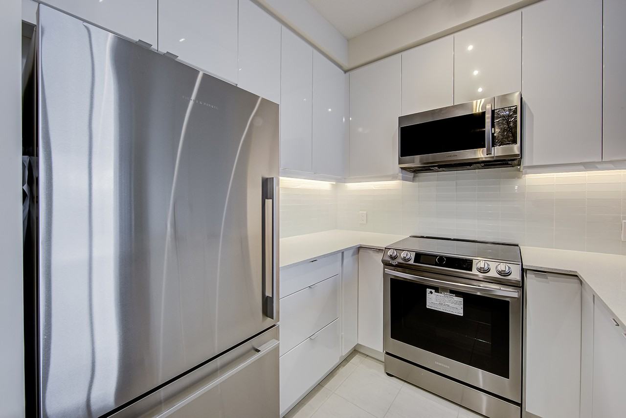 50 Residential Condominium #1103 - Photo 4 of 13