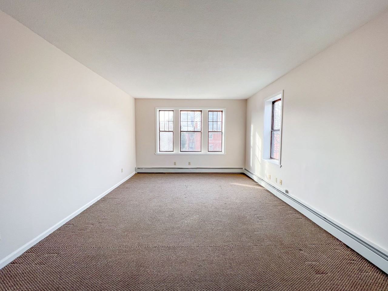 26 Congress St / Luca Investments LLC - Photo 4 of 22