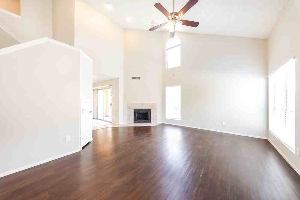 19238 N 5th St - Photo 4 of 17