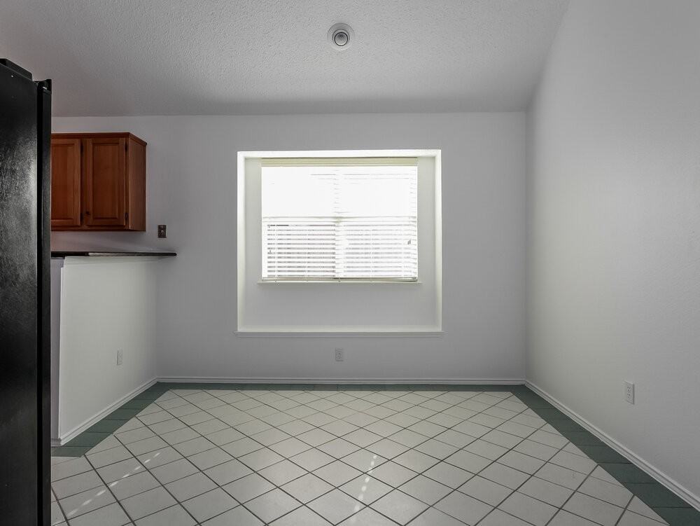 2321 Bent Brook Dr - Photo 5 of 12