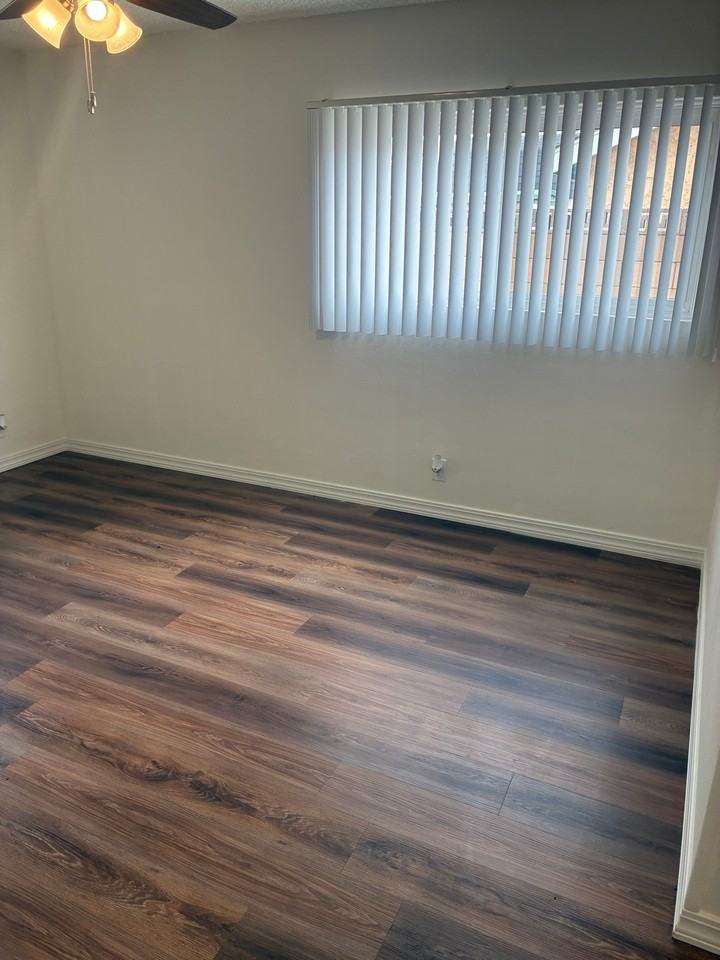 1709 Marine Avenue #1 - Photo 6 of 12