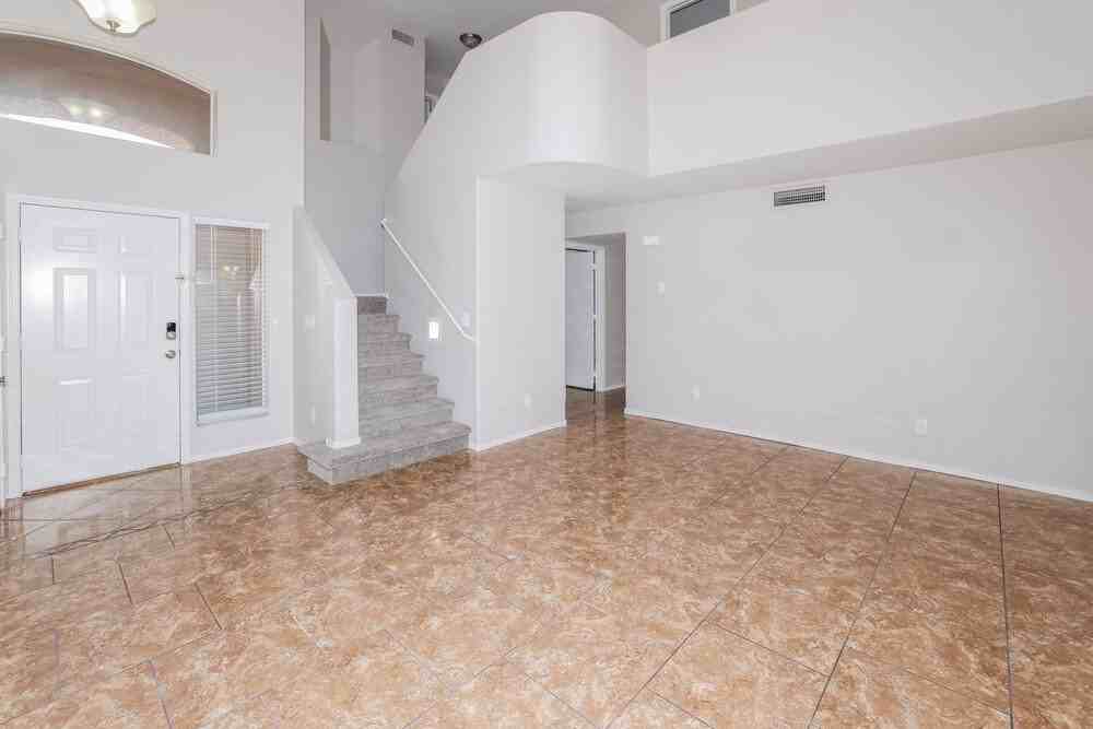 4124 E Anderson Dr - Photo 5 of 20