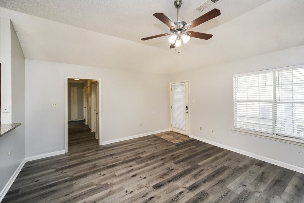 7714 Spring Morning Ct - Photo 5 of 16