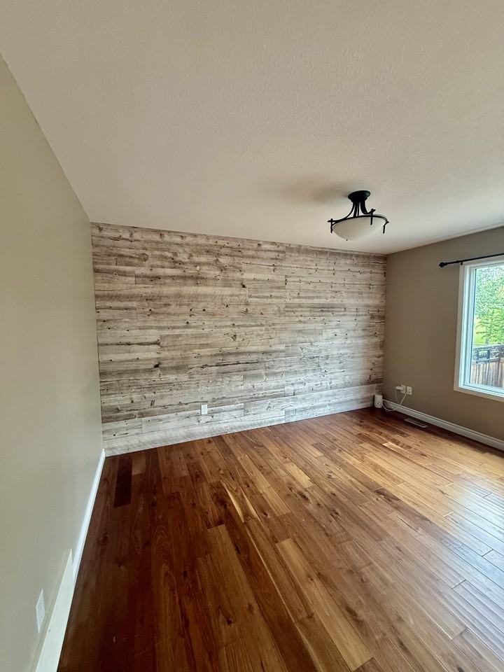 21248-96 Avenue NW - Photo 5 of 17