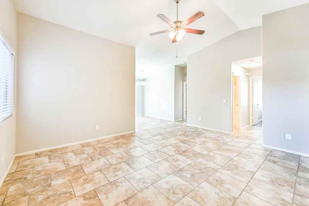 2781 W Mira Dr - Photo 3 of 16