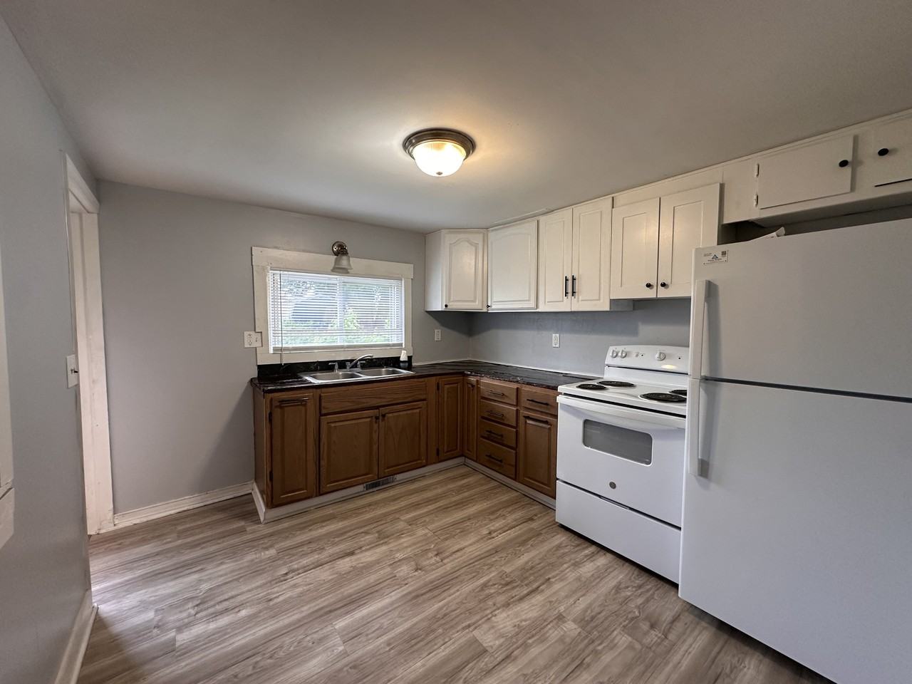 124 Sherman Ave #1 - Photo 3 of 9