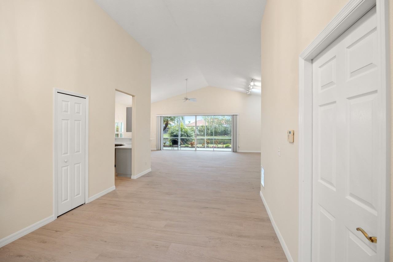 6234 Sturbridge Ct #1 - Photo 7 of 23