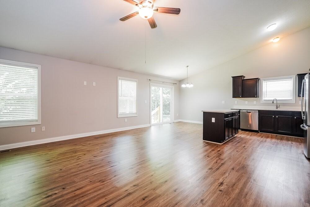 349 Cloverhill Dr - Photo 5 of 18
