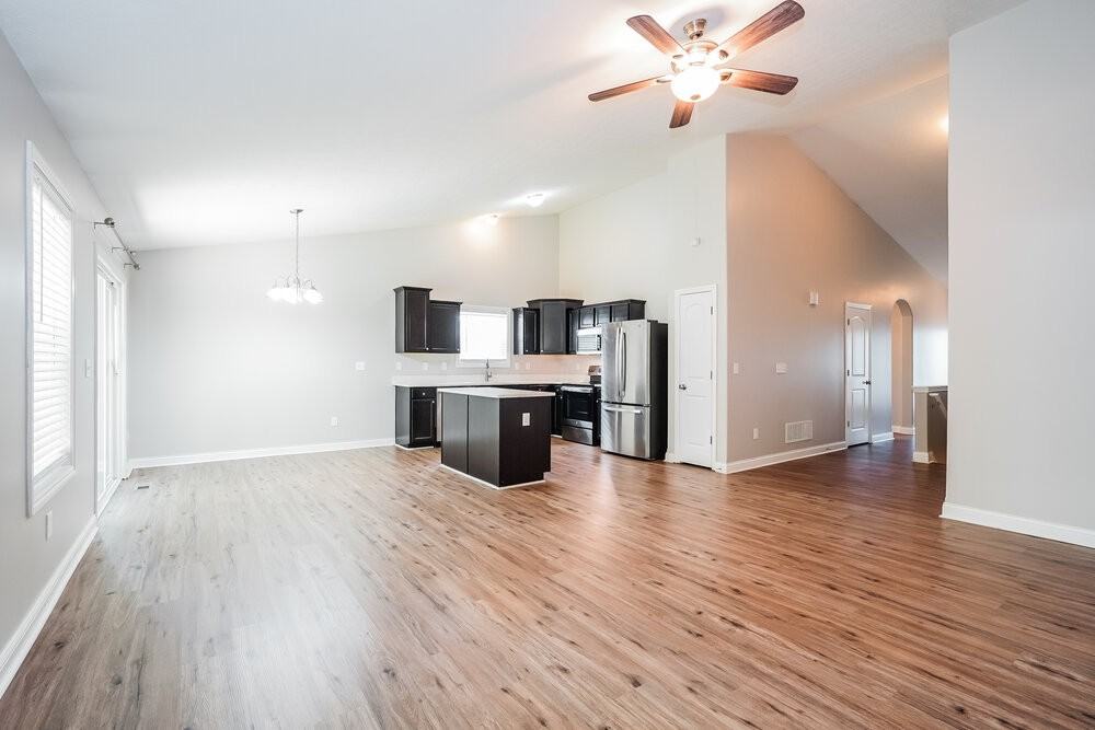 349 Cloverhill Dr - Photo 6 of 18