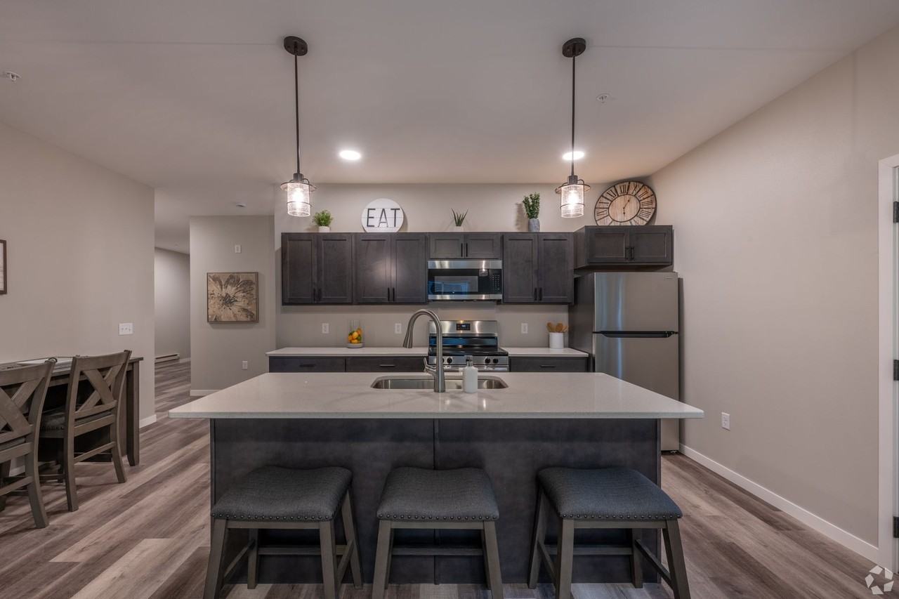Northern Lights Apartments - Photo 3 of 50