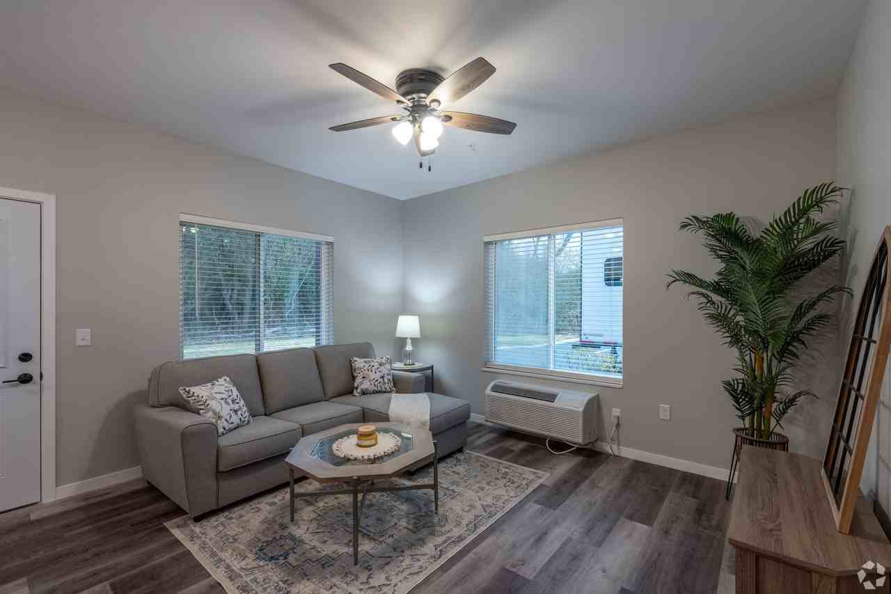 Northern Lights Apartments - Photo 4 of 50