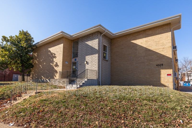 4305 Virginia Ave #204 - Photo 2 of 17