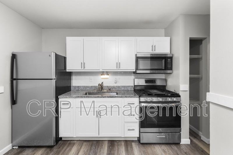 4305 Virginia Ave #204 - Photo 3 of 17