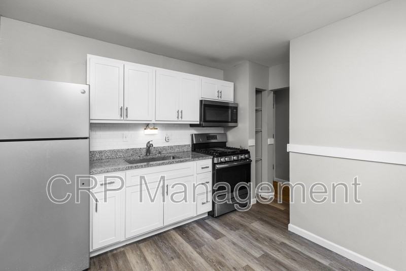 4305 Virginia Ave #204 - Photo 4 of 17
