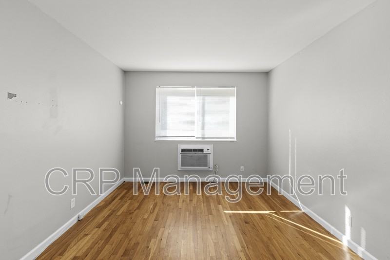 4305 Virginia Ave #204 - Photo 7 of 17